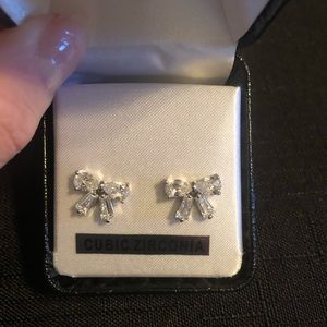 Cubic Zirconia bow earrings, brand new
